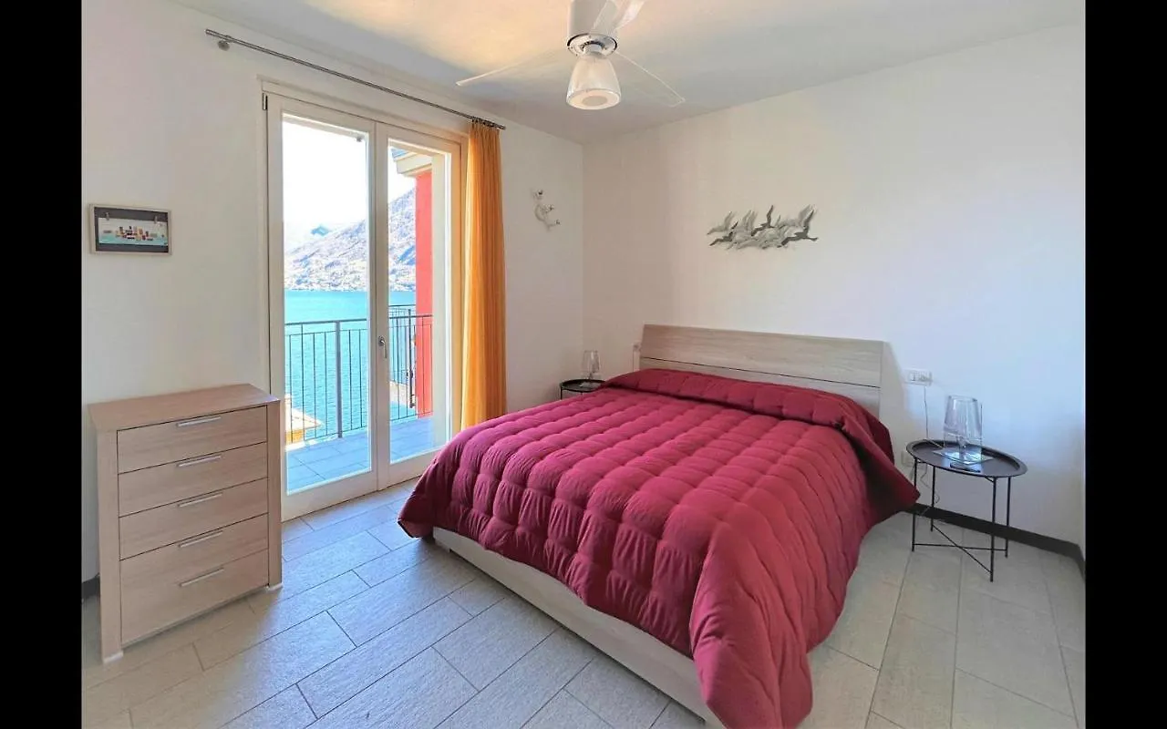 Charme Apartment Lake Como Argegno 0*,  Italia